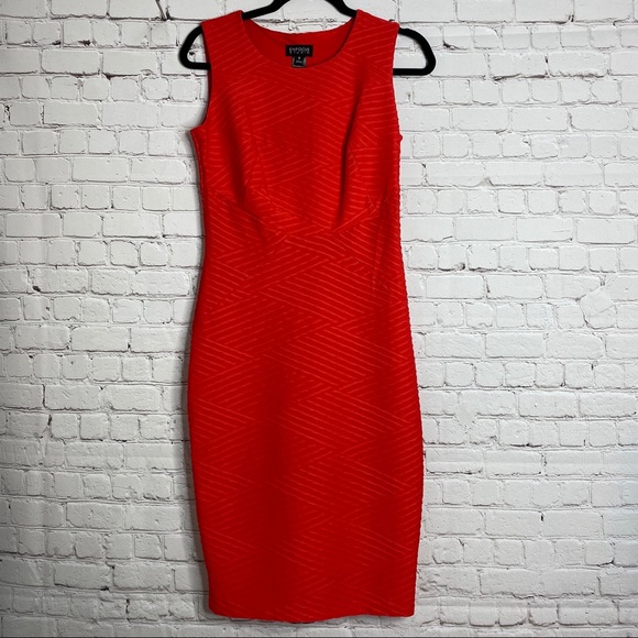 Enfocus Studio Dresses & Skirts - 6 Red Textured Body Con Midi Dress Sleeveless